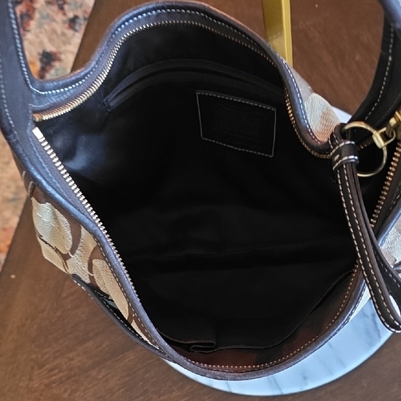 Coach 2007 Ergo Brown Signature Canvas With Leather Trim Shoulder Bag! - Picture 14 of 16